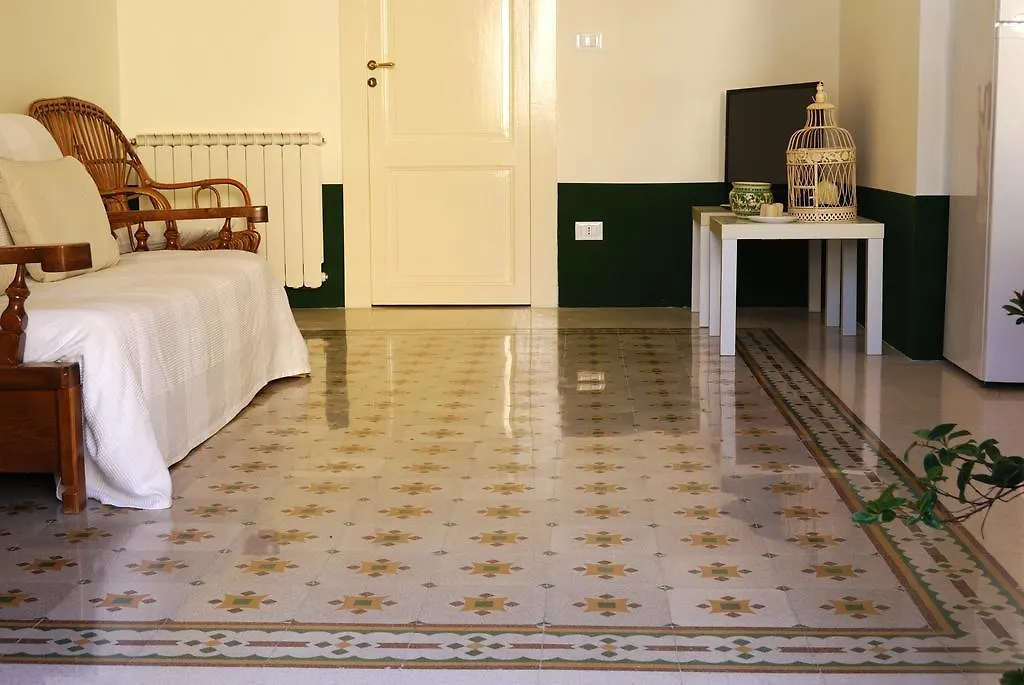 Holiday home Casa Canape Villa Gioiosa Marea