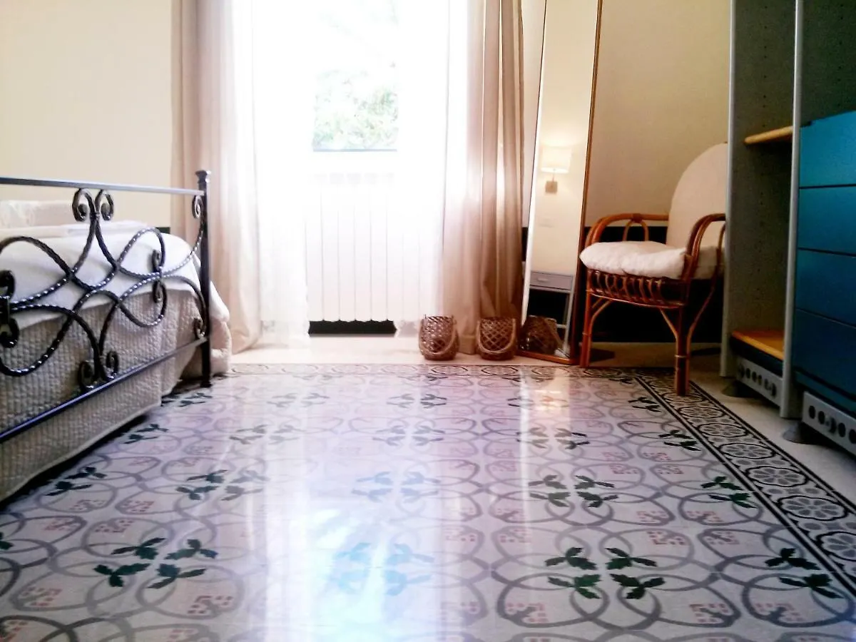 Holiday home Casa Canape Villa Gioiosa Marea